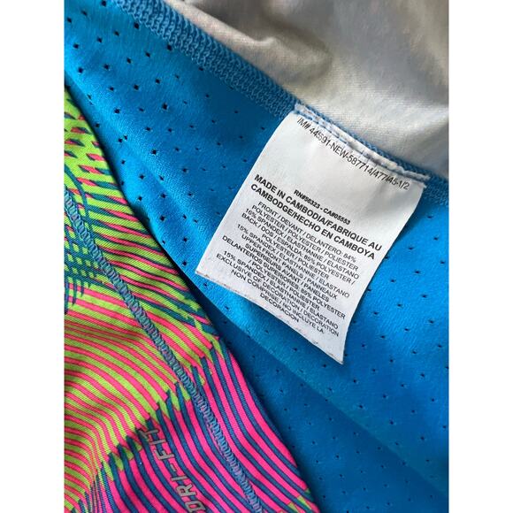 Nike Pro Hypercool Frequency Tank Medium Rainbow Blue Mesh Run Top Workout - Picture 5 of 9